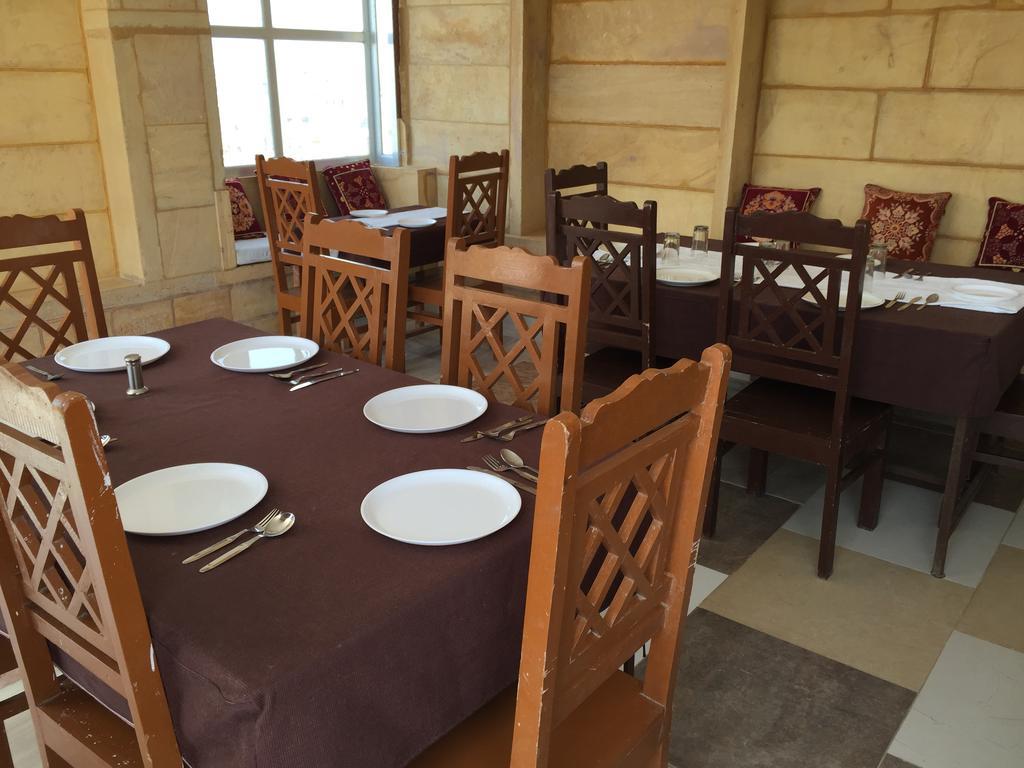 Hotel Classic Jaisalmer Ngoại thất bức ảnh
