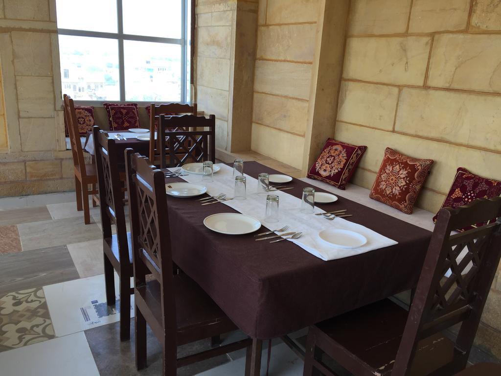 Hotel Classic Jaisalmer Ngoại thất bức ảnh